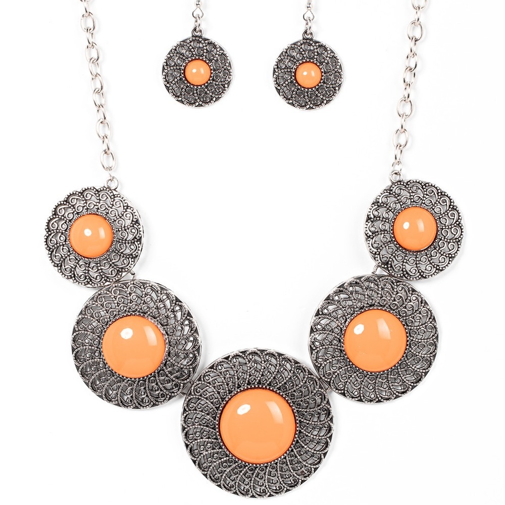 Detail oriented Orange Necklace